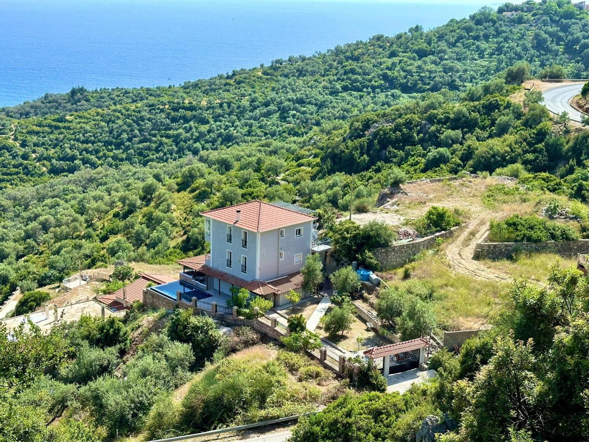 Vila Elezi Piqeras Borsh Bagian luar foto